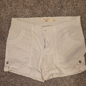 Sonoma Women's Cream Utility Roll-Tab Shorts